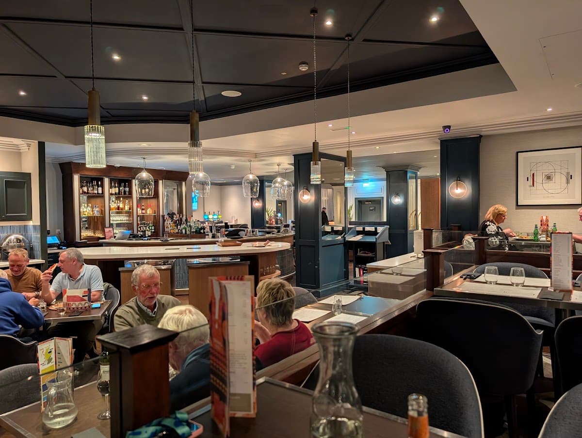 Arti & Alba Restaurant and Bar